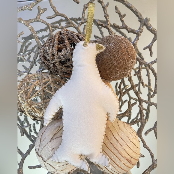 Hand made NEW Christmas 🎄 tree ornament - Picture 1 of 4